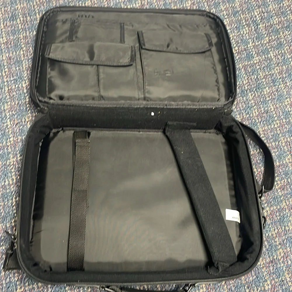 Preloved Icon Laptop Bag - Black